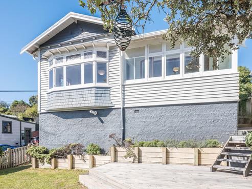 2 Dawson Street, Berhampore