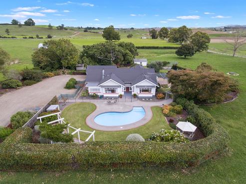 266 Somerville Road, Tapapa