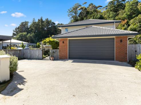 16 Laura Fergusson Grove, Fairfield