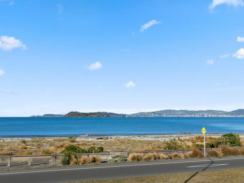 233 The Esplanade, Petone