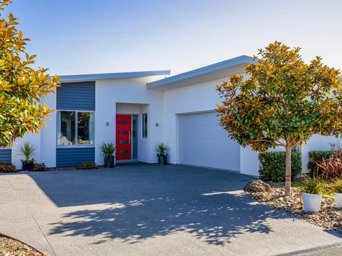 15 Awarua Road, Pegasus