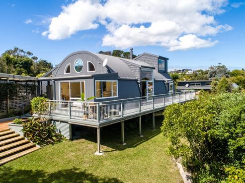 28 Beatty Parade, Surfdale