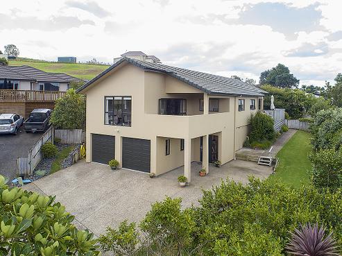 16 Te Kauri Place, Helensville