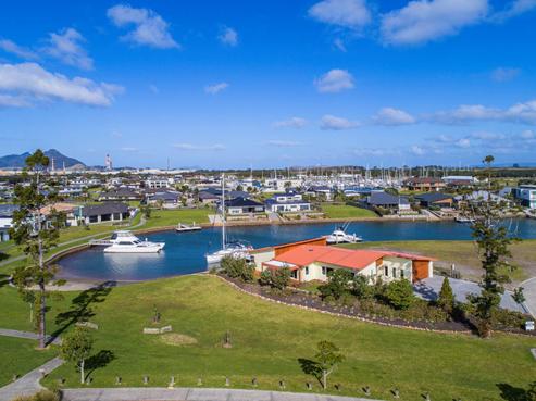 17 Stace Hopper Drive, One Tree Point
