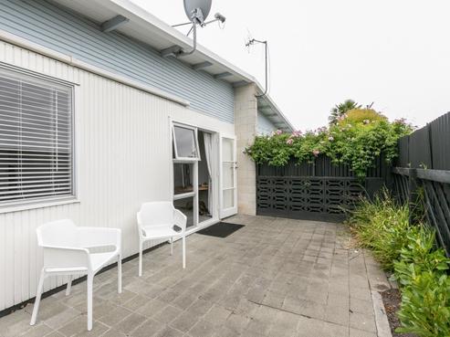 3/209 Mcleod Street, Camberley