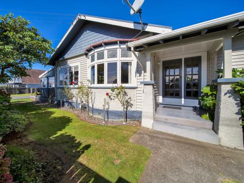 14 Douglas Street, Hawera