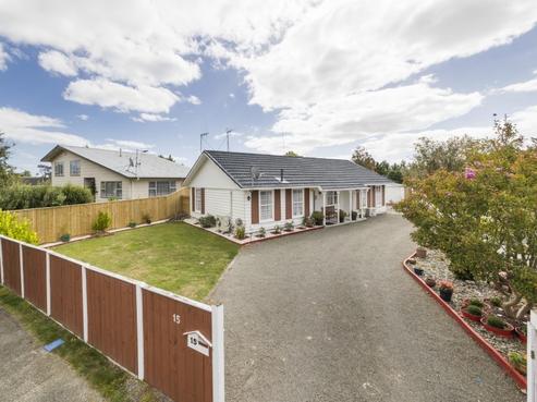 15 Lockhart Avenue, Milson