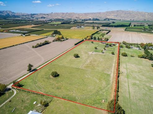700 Te Aute Road, Pakipaki