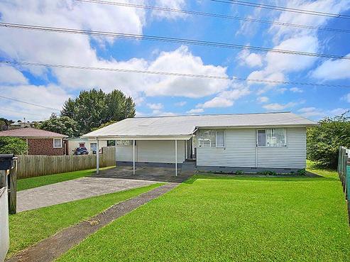 15 Emerson Road, Clover Park