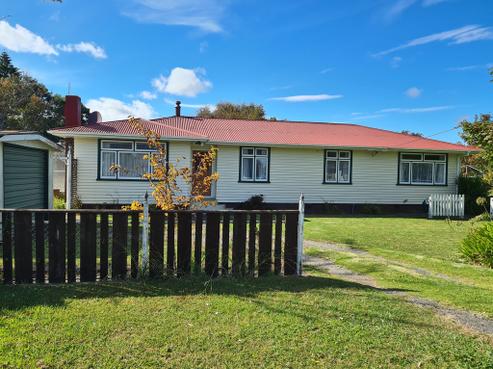 1 Howe Street, Foxton