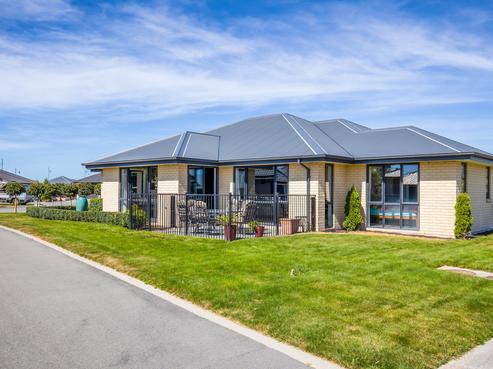 14 Kahuraki Drive, Pegasus