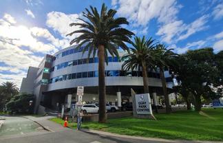 Savills - Refurbished Quay Park Office