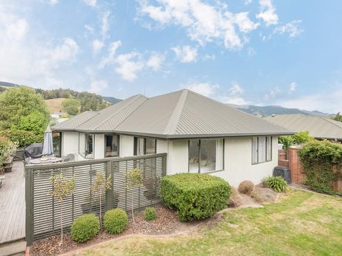 72 Kingsford Drive, Stoke