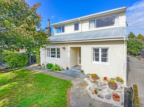 704 Williams Street, Mahora