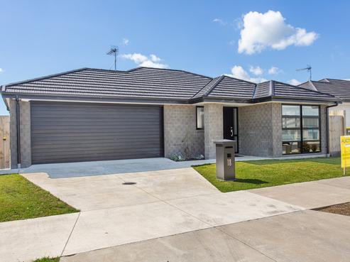 18 Tawhiti Road, Pukekohe