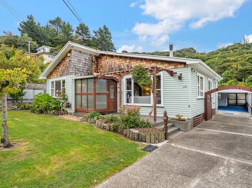 20 Davis Grove, Wainuiomata