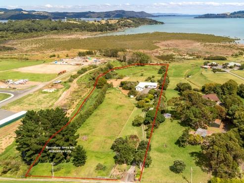 860 Tiki Road, Coromandel
