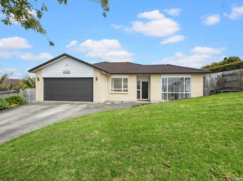80 Lake Panorama Drive, Henderson Valley
