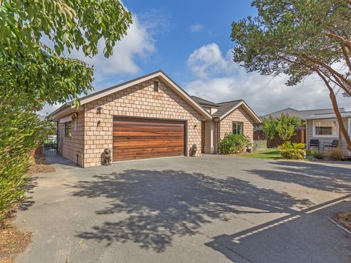 6 Vasari Grange, Rolleston