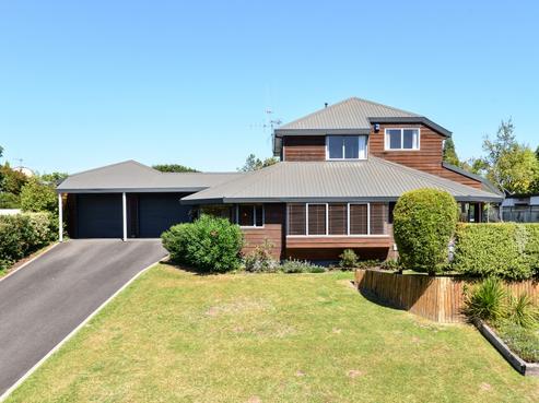 6 Crowden Place, Harrowfield