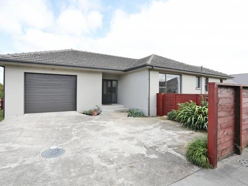 16 Huia Street, Waikiwi