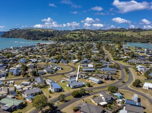 45 Charles Green Drive, Cooks Beach