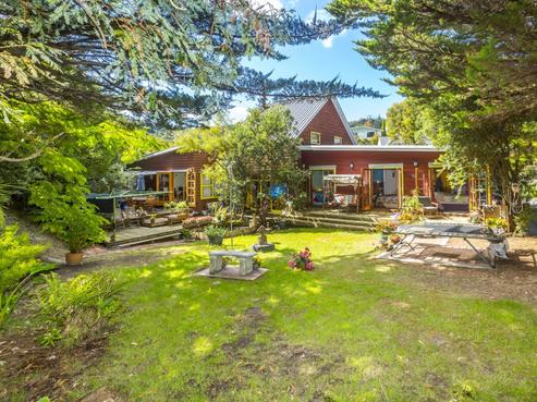 4 Goodwin Place, Pinehaven
