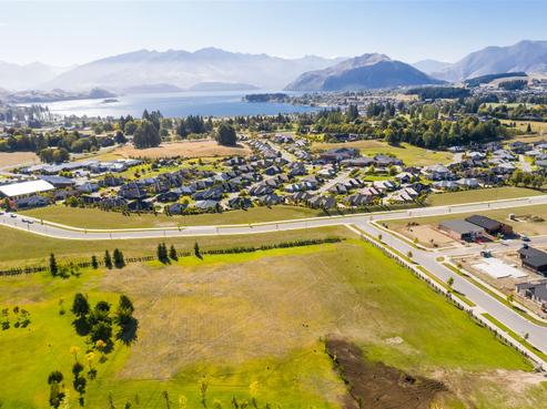 6 Deans Drive, Wanaka
