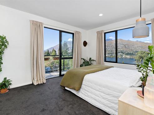 16 Quartz Rise, Queenstown Central