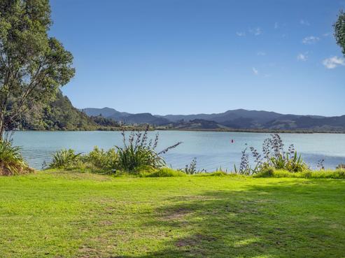 16 Robinson Road, Whitianga