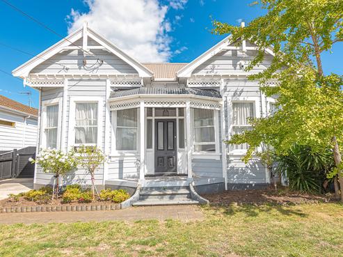 27 Smithfield Road, Tawhero