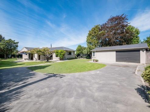 33 Glenmore Avenue, Casebrook