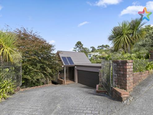 6 Matuhi Street, Tirohanga