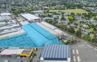 Affordable Warehouse with Gantry 