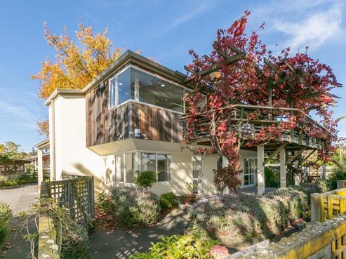 12A Gillean Street, Havelock North