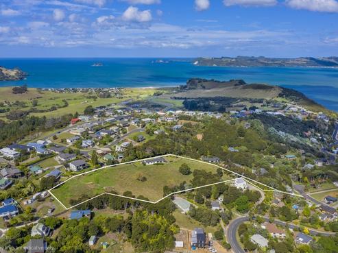 2A Pohutukawa Grove, Whitianga