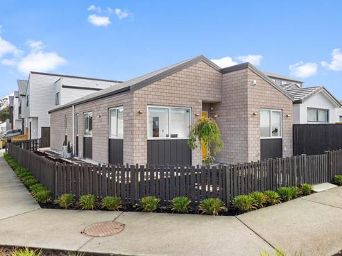 12 Houhora Street, Westgate
