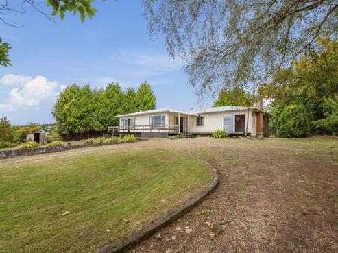 49 Loch Views Road, Acacia Bay