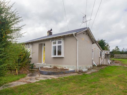 27 Main Road, Maheno