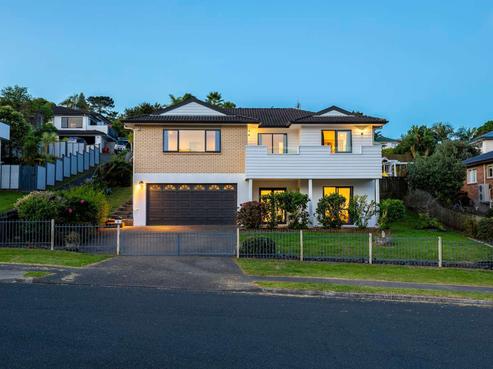 9 Ambassador Glade, Orewa