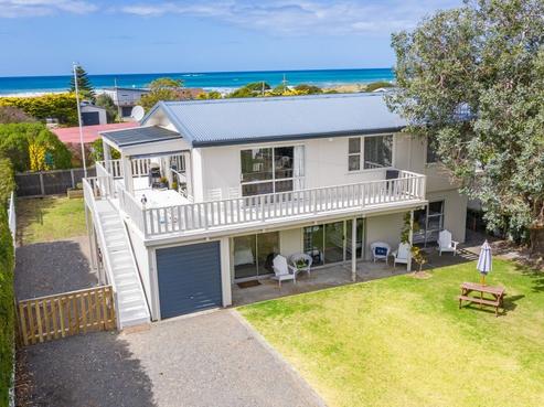 37 Pinedale Crescent, Riversdale Beach
