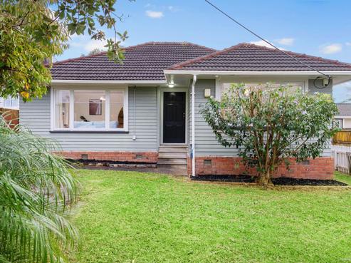 52 Flanshaw Road, Te Atatu South