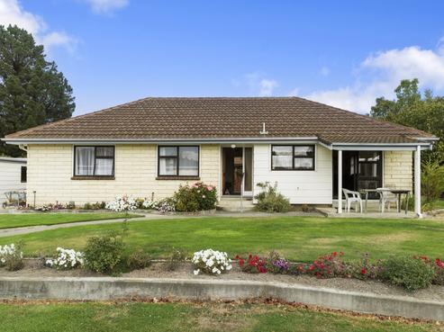 3 Wardens Court, Cromwell