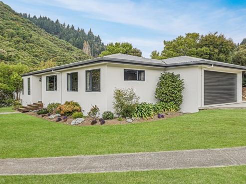 25 Clifford Avenue, Bishopdale