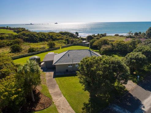 7 Larsen Street, Cape Foulwind