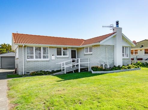 7 Peterhead Avenue, Flaxmere