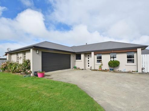 98 Mavora Court, Heidelberg