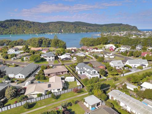 112 Moana Anu Anu Avenue, Whangamata