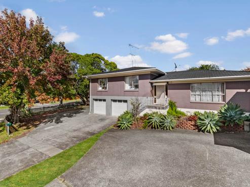 2 Kyeemagh Street, Botany Downs
