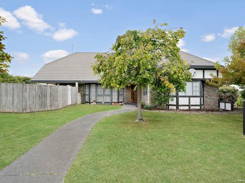 1 Kadina Place, Botany Downs